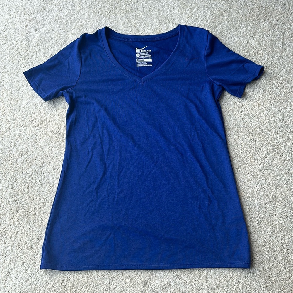 Nike Women’s Small Dri-fit tee